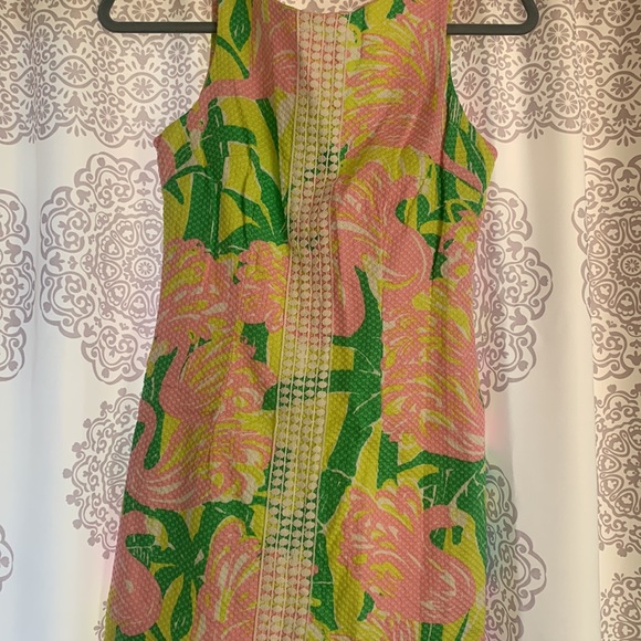 Only wore 1 time Lilly shift dress - Picture 2 of 5